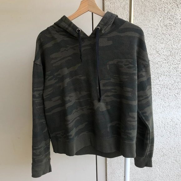 Sanctuary Hoodie - Green - Size XS - Picture 2 of 7